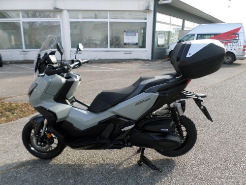 Honda<br>ADV  350 mit Topcase – Bild 5