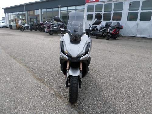 Honda<br>ADV  350 – Bild 8