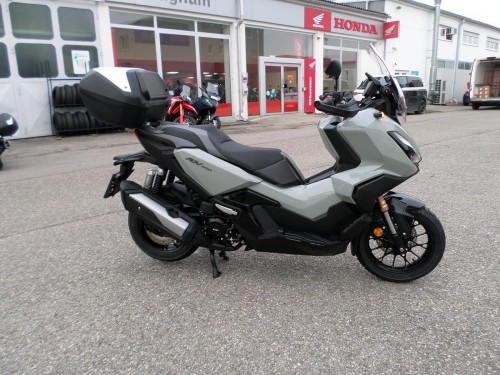 Honda<br>ADV mit Topcase – Bild 2