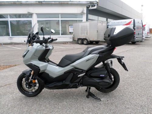 Honda<br>ADV mit Topcase – Bild 6