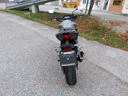 Honda<br>CB 750 Hornet – Bild 4