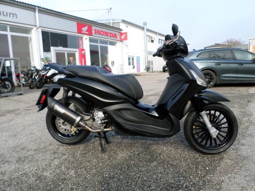 Piaggio<br>Beverly 300 ABS – Bild 2