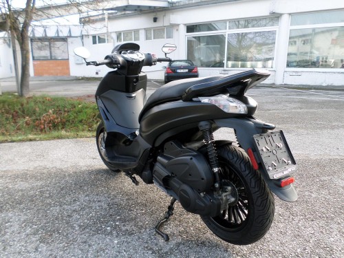 Piaggio<br>Beverly 300 ABS – Bild 5