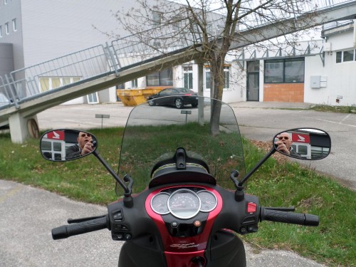 Piaggio<br>Beverly 350 – Bild 12