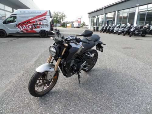 Honda<br>CB 125R ABS – Bild 7