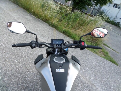 Honda<br>CB 125R ABS – Bild 9