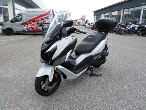SYM<br>Cruisym 125 – Bild 7
