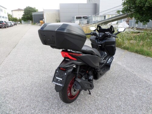 Honda<br>Forza 125 Kopieren – Bild 3