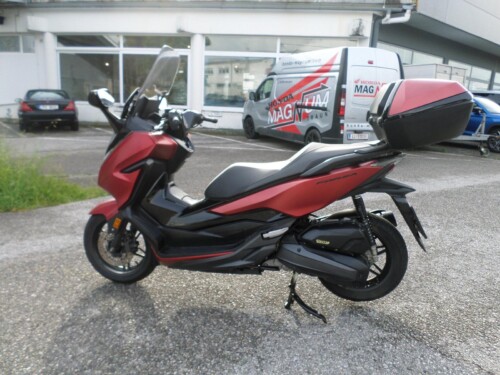Honda<br>Forza 125 – Bild 6