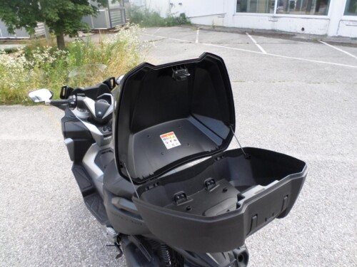 Honda<br>Forza 300 mit Topcase – Bild 13