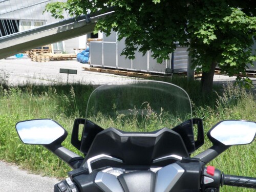 Honda<br>Forza 300 mit Topcase – Bild 10