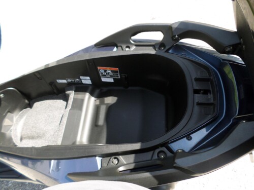 Honda<br>Forza 300 mit Topcase – Bild 11