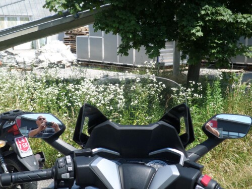Honda<br>Forza 350 mit Topcase – Bild 12