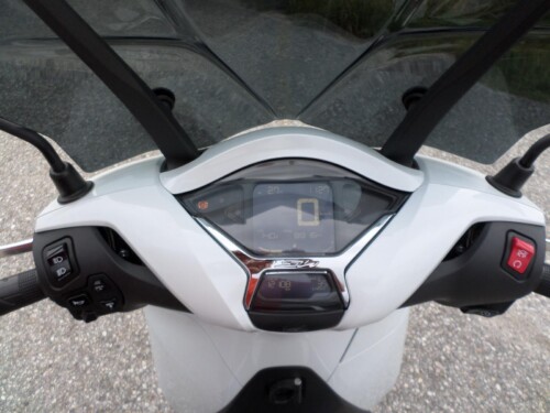 Honda<br>SH 350 mit Topcase – Bild 10