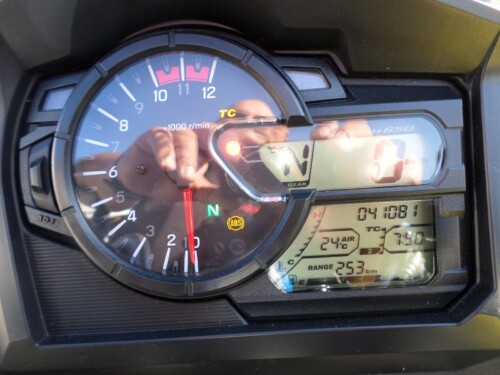 SUZUKI<br>V-Strom 650 XT – Bild 9