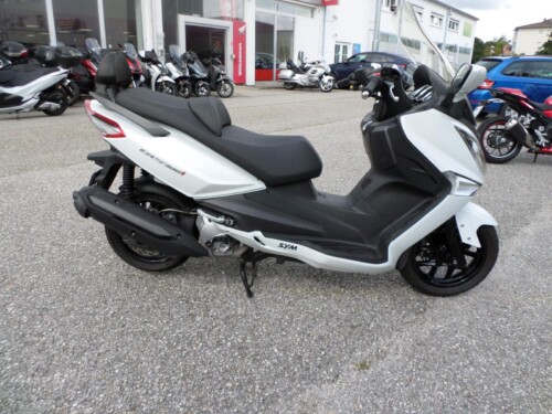 SYM<br>GTS 300 – Bild 2