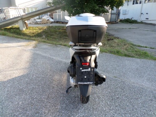 Honda<br>SH 125 mit Topcase – Bild 4