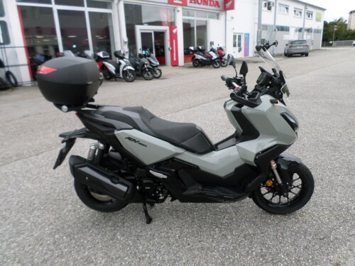 Honda<br>ADV 350 mit Topcase – Bild 2
