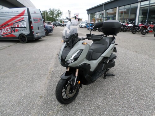 Honda<br>ADV 350 mit Topcase – Bild 7