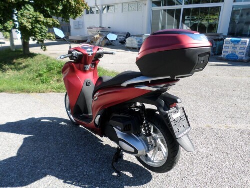 Honda<br>SH 350 mit Topcase – Bild 5