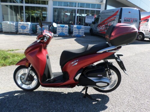 Honda<br>SH 350 mit Topcase – Bild 6