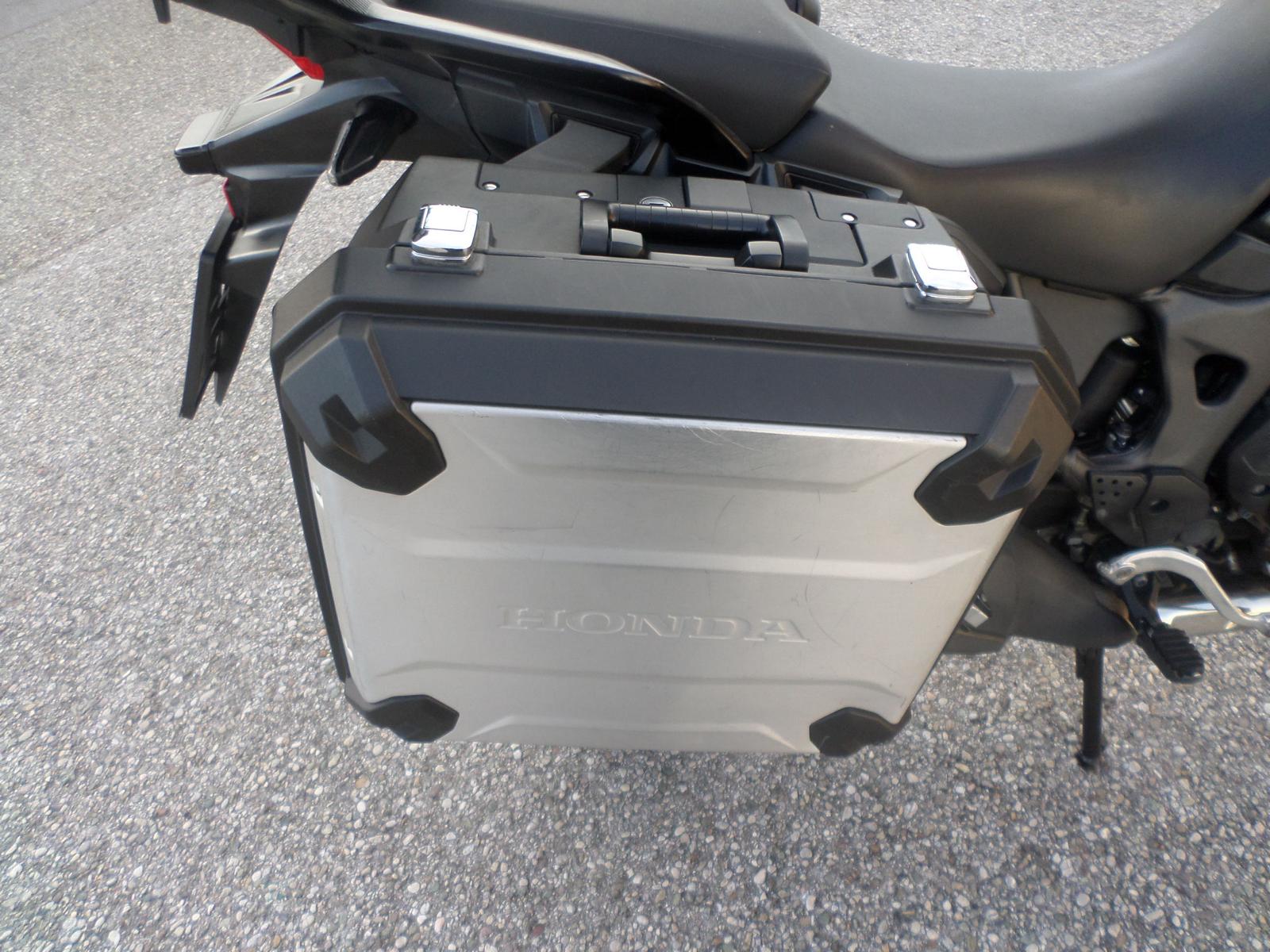 Honda<br>CRF 1000D Africa Twin DCT – Bild 14