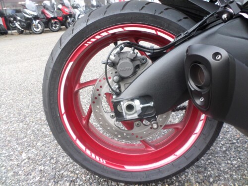 Suzuki<br>GSX-S 1000 – Bild 14